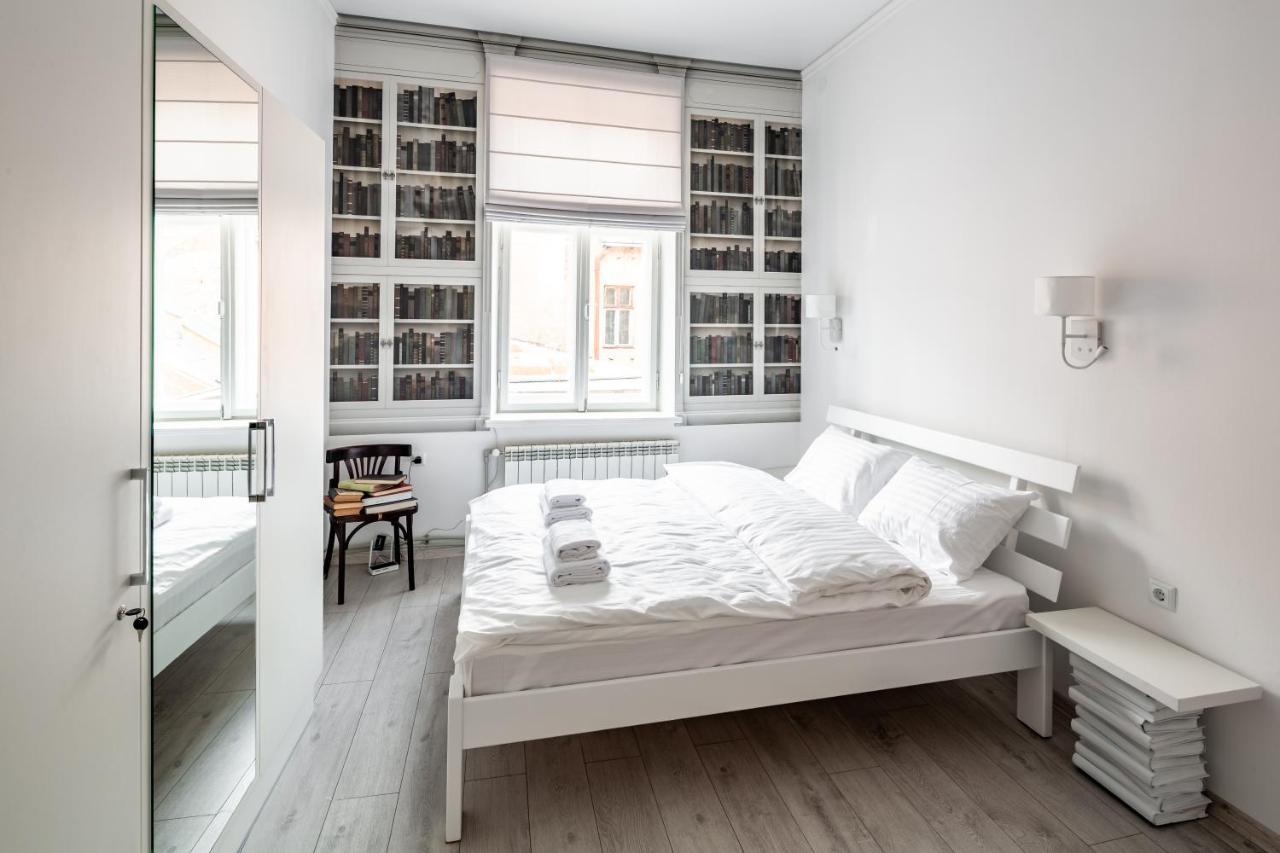 Bookinist Apartment Lviv Bagian luar foto